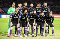 REAL MADRID C. F. - Madrid, España - Temporada 2016-17 - Keylor Navas, Kroos, Varane, Benzema, Casemiro y Cristiano Ronaldo; Lucas Vázquez, Marcelo, Carvajal, Nacho y Modric - REAL MADRID C. F. 2 (Benzema y Cristiano Ronaldo) CLUB AMÉRICA DE MÉXICO 0 - 15/12/2016 - Campeonato Mundial de Clubes, semifinal - Yokohama, Japón, Estadio Internacional - Con dos goles en el descuento -uno en la 1ª parte y el de Cristiano en el 93 de partido- el Madrid se impone a un inofensivo Club América. Se ensayó un nuevo sistema de videoarbitraje, que provocó cierto desconcierto en el gol de Cristiano, primero concedido, luego anulado y por fin otra vez dado por válido