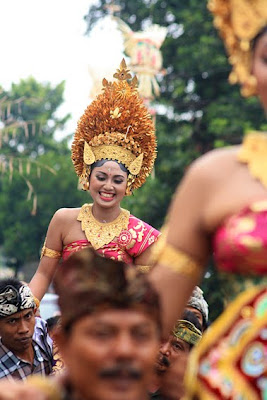 balinese girls