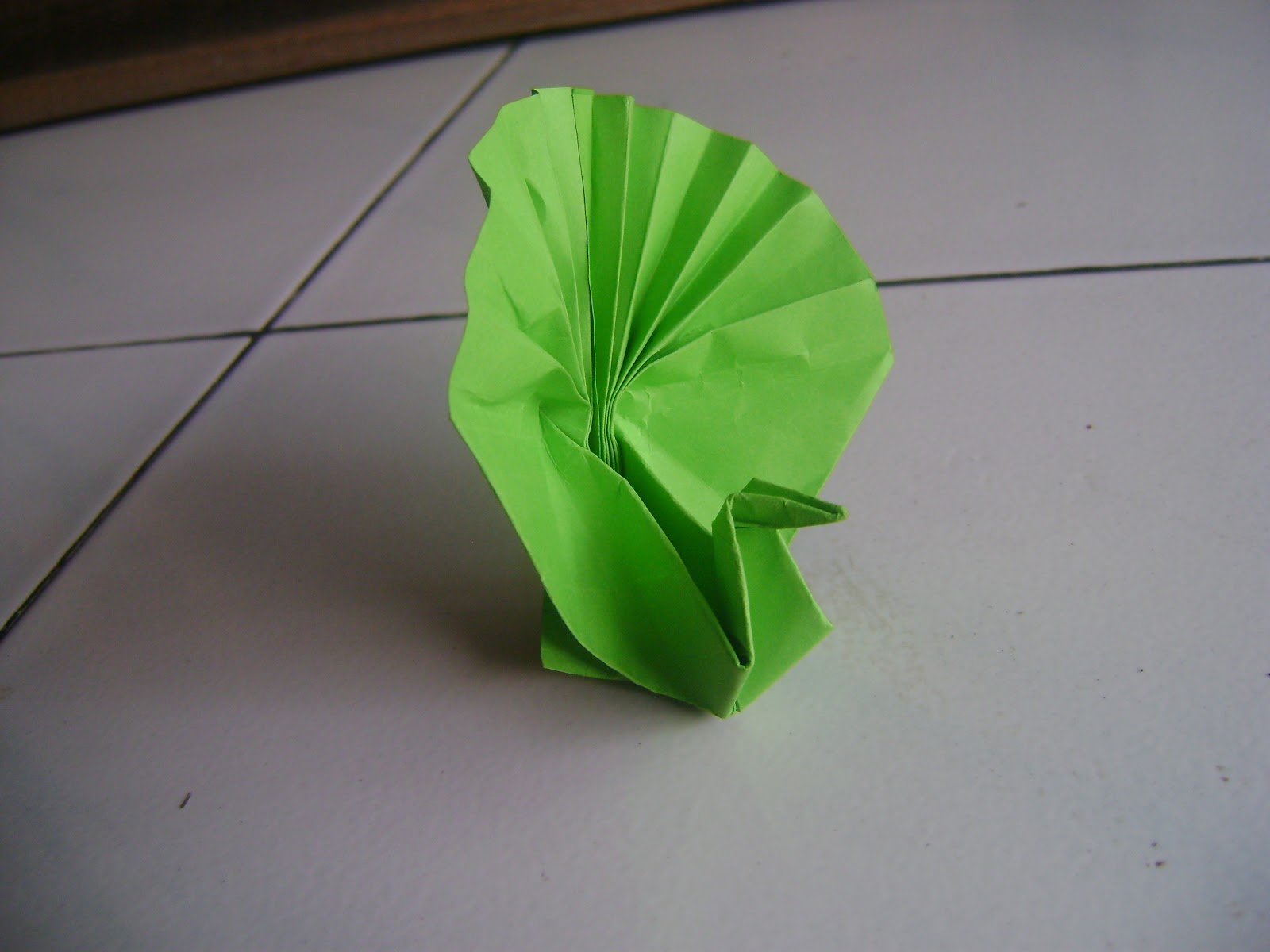 miasukoistikomah blogspot com Origami  bentuk Burung  Merak 