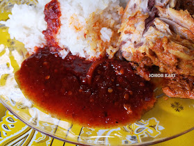 Best Johor Bahru Nasi Lemak List. Mughni Saujana Cafe. Warung Sebelah Rumah Menteri Besar