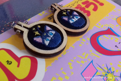 https://www.etsy.com/listing/551692926/glittery-luna-p-runap-earrings-hand?ref=shop_home_active_7