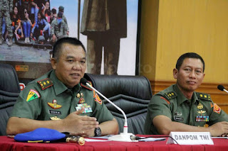 TNI Dukung Penuh KPK Guna Selesaikan Kasus Suap di Bakamla - Commando