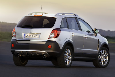 2011 Opel Antara Rear View