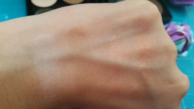 Swatch from left to right: Easy Base, Easy Shadow, Shine Rosegold, Shine Gold.