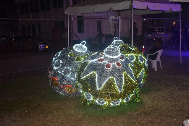 "Christmas ornaments made from grass at Onafhankelijkheid plein in Paramaribo"