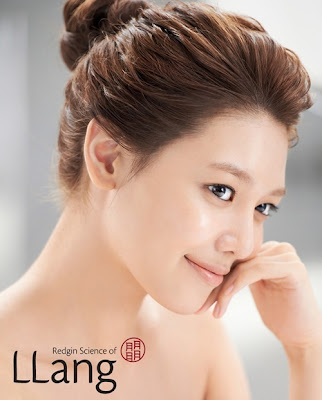 SNSD Sooyoung Llang Cosmetics Pics