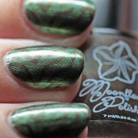 Moonflower Polish Fall Harvest stamped over Spanish Moss using Über Chic 22-03 plate