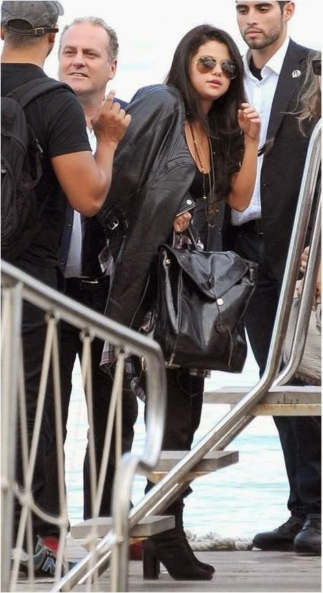 Selena Gomez Arrives in Italy