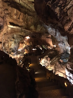 escadaria gruta 