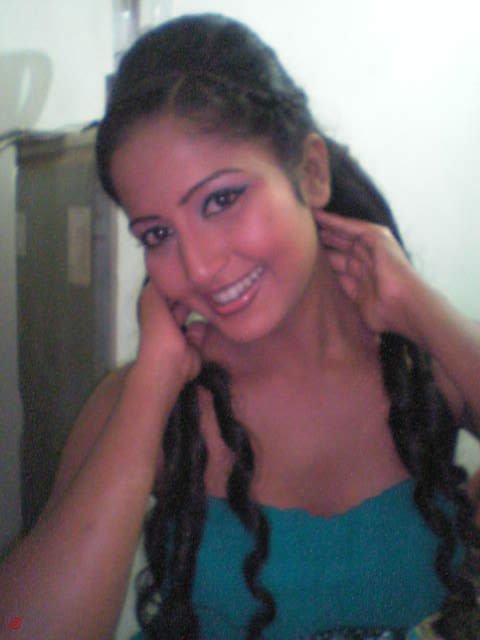Lochana ImashiSexy Girls Pictures
