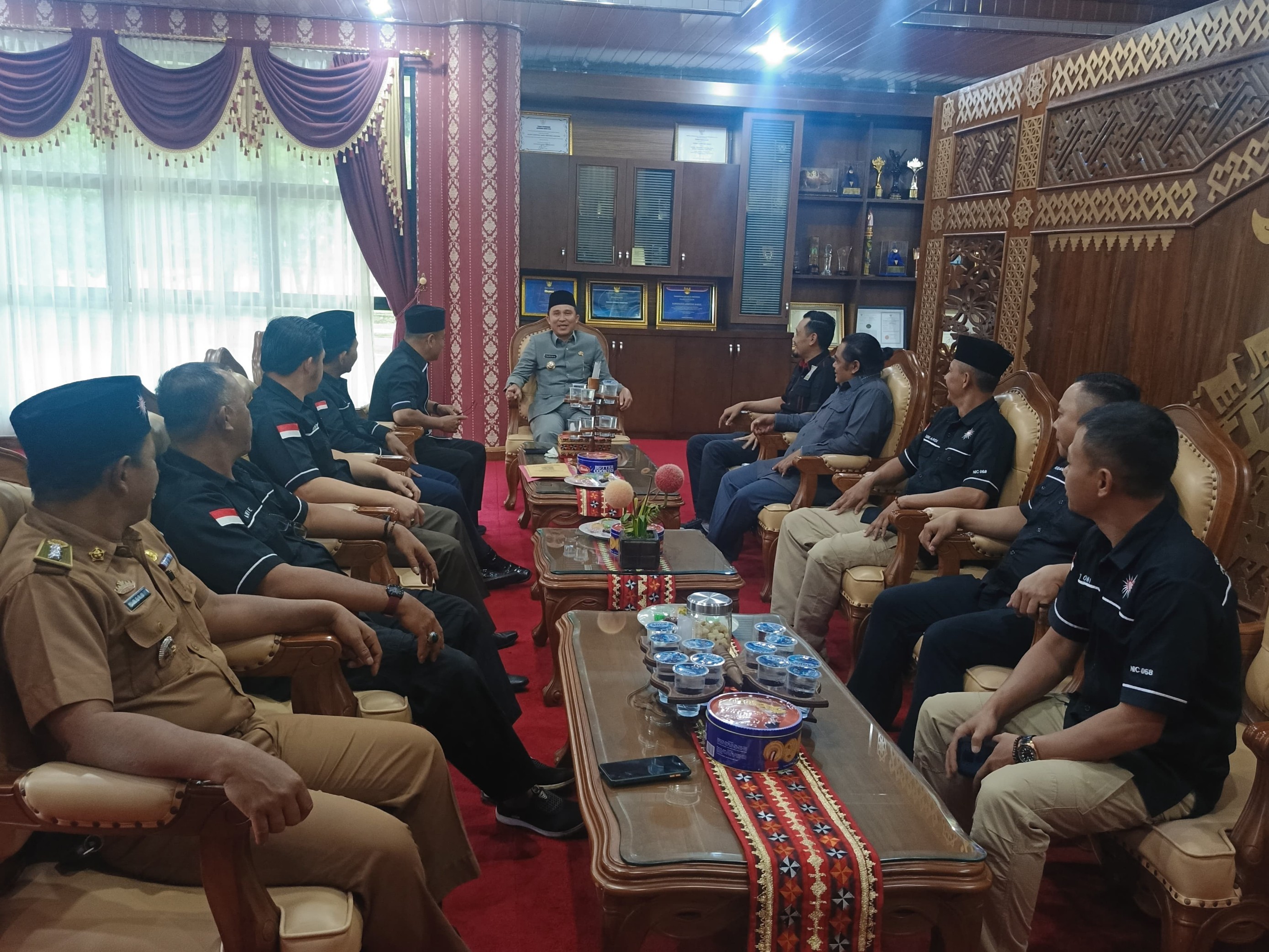 PSHT Lampung Barat Lakukan Kunjungan Silaturahmi ke Pemkab, Parosil Mabsus Apresiasi Peran dan Nilai-Nilai Organisasi
