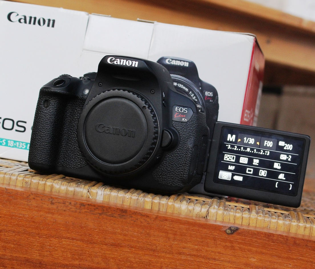 Jual Canon Kiss X7i ( EOS 700D ) Bekas  Jual Beli Laptop 