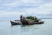 Kejari Aceh Singkil Musnahkan Barang Bukti Satu Unit Kapal Perkara Ilegal Fishing