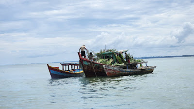 Kejari Aceh Singkil Musnahkan Barang Bukti Satu Unit Kapal Perkara Ilegal Fishing