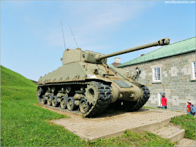 Tanque de la Guerra de Corea en la Ciudadela de Quebec