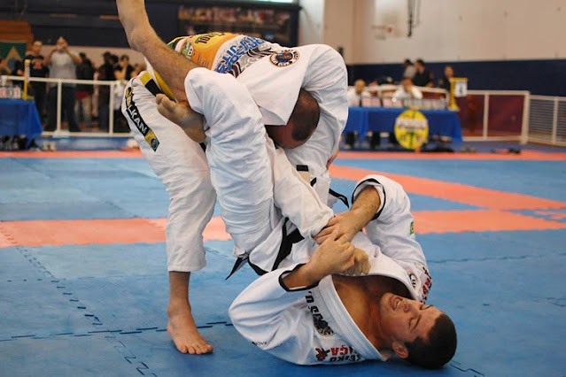 5 UNIVERSAL LIFE LESSONS FROM JIU-JITSU