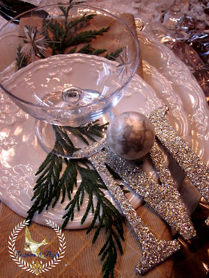 Winter White Table Scape ~ Jill McCall Feathers and Flight