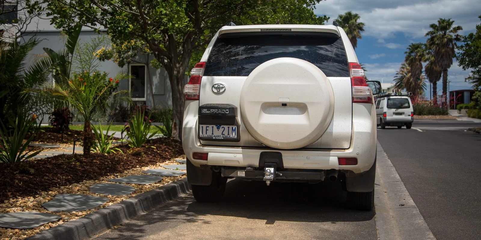 Đánh giá xe Toyota Land Cruiser Prado 2016