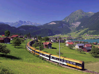 Golden Pass Panoramic Train