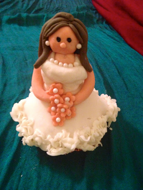 BRIDAL SHOWER CUPCAKE