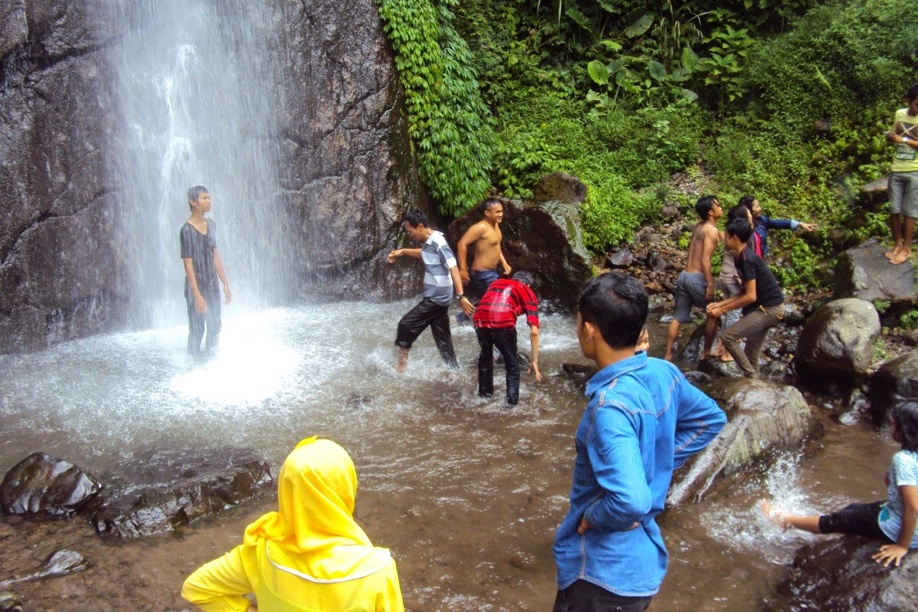 bermain rame-rame di lawe-curug benowo -wisata semarang