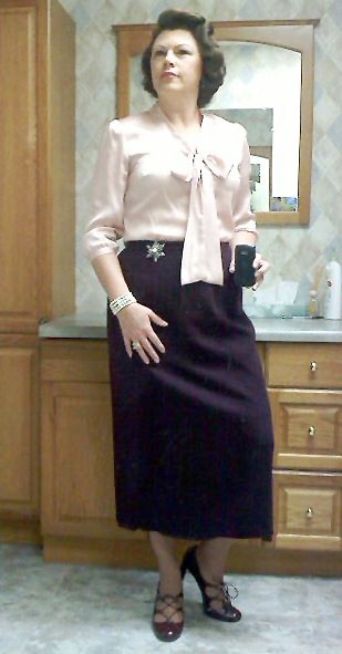 Retro Gran - Pink and Burgundy outfit