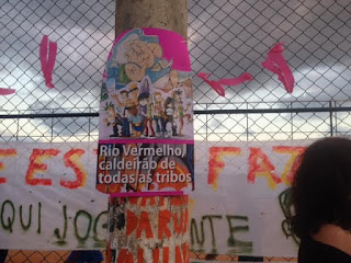 Manifestação, arte, musica e bafafá com a PM Manifestação, arte, musica e bafafá com a PM