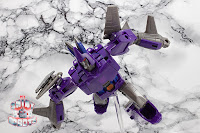 Transformers Generations Selects Cyclonus & Nightstick 23