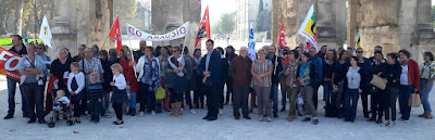 Rassemblement contre la suppression des emplois aides a la ville d'Orange