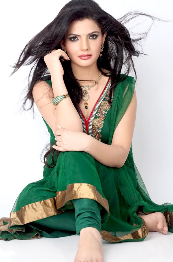 Actress Madhavi Sharma Hot Photo Shoot