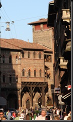 bologna via orefici