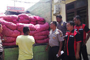 Polres Aceh Timur Tangkap Empat Ton Bawang Illegal