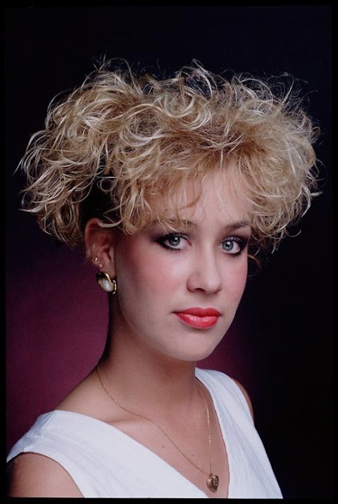 Awesome Short Eighties Hairstyle