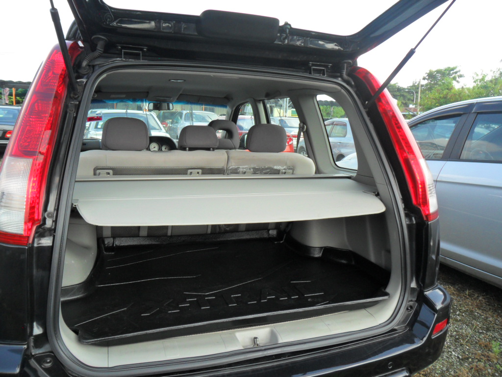 KERETA UNTUK DI JUAL: NISSAN X-TRAIL 2.0L (A) 4WD 2005