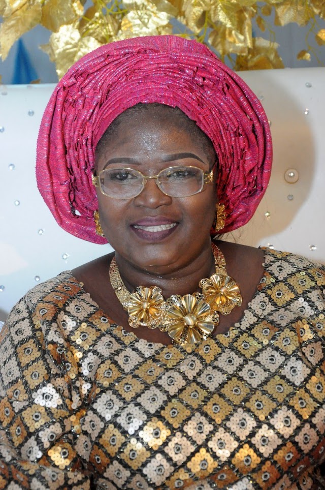 LAGOS TAMPAN GOVERNOR, YEYE AARE OLUFUNMILAYO ESUSU HOLD 3-IN-1 PARTY