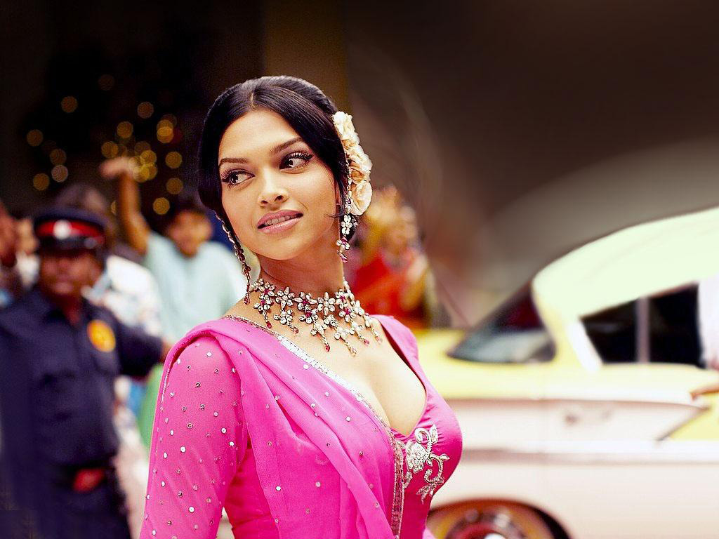 Hot Deepika Padukone Bollywood Actress Hot Stills