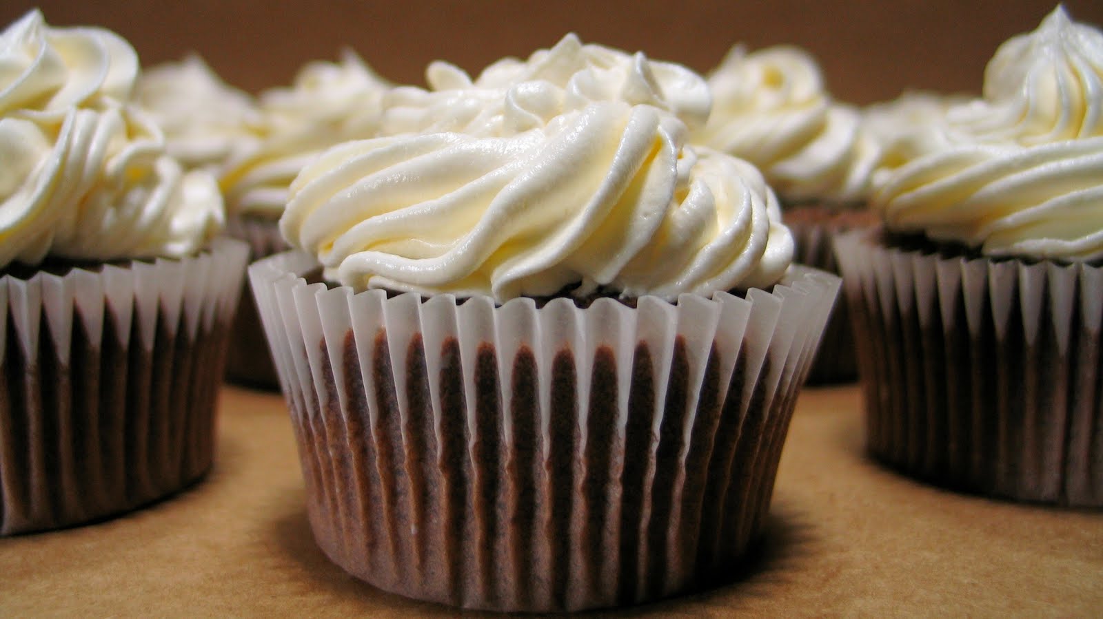 White Frosting Recipe For Cupcakes