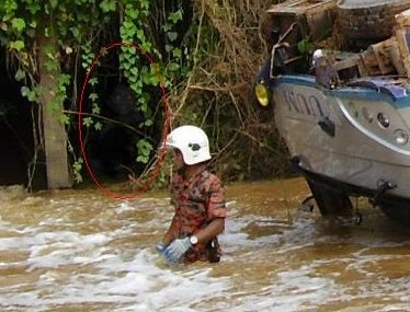 SERAM: (Gambar) Eksklusif Penampakan HANTU Sungai Melaka 