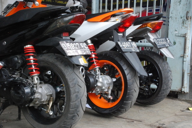 Untuk  ban Besar Motor mio sporty untuk Matic: tubeless Ban Modifikasi Matic Motor