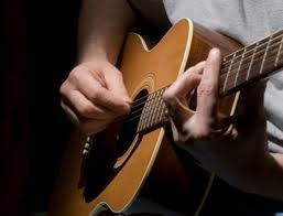 Como aprender a tocar guitarra