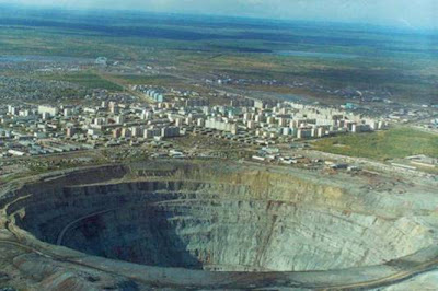 The world's biggest hole (18) 6