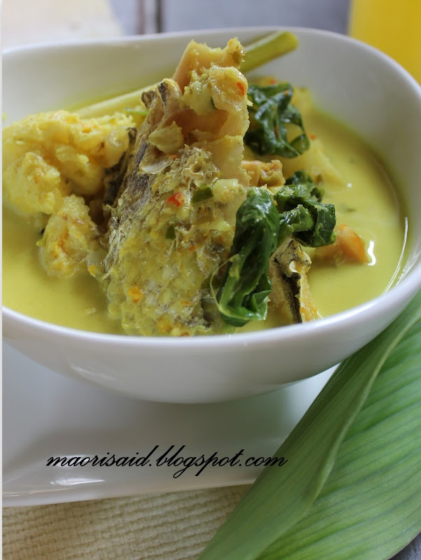 Mori's Kitchen: Gulai Cili Api Nenas dengan Ikan Masin 