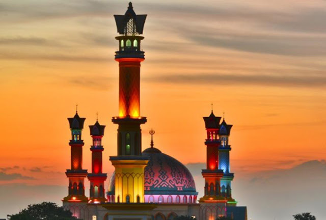 Eloknya Masjid Islamic Center di Mataram yang menjadi Ikon 