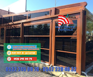 Cafe Cam sistemleri, giyotinli cam sistemleri, Cam ile kapama. MAVİ CAM 0532 245 00 78  Cam ile Kapatma, Cam Kapatma Uygulayıcısı, Mavi Cam, 0532 245 00 78  Kış bahçesi, Kısaca; Cam vb. örtü ile çevrelenmiş içinde oturulabilir bahçe. Çevresi camlarla çevrili küçük cam evler görünümündeki kış bahçeleri, evlerde dört mevsim sıcak ve aydınlık bir bahçe keyfi yaşatır.