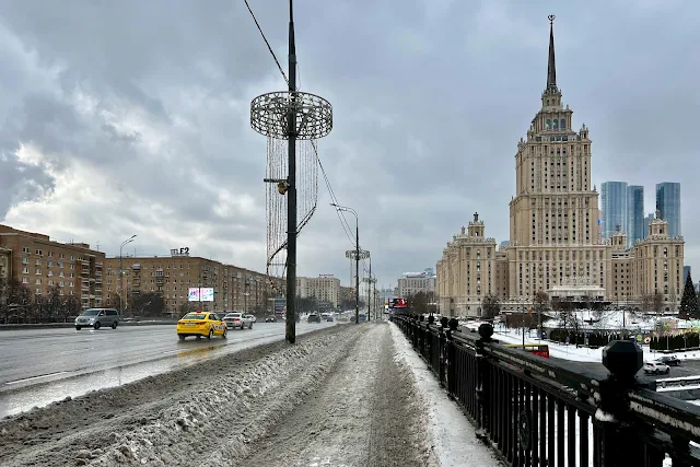 Новоарбатский мост, Кутузовский проспект