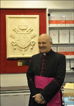 Msgr.Xuereb 6212