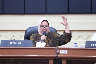 Riana Sari Arinal, Ketua Yayasan Jantung Indonesia (YJI) Provinsi Lampung, memimpin rapat persiapan Jambore Nasional VII Yayasan Jantung Indonesia Tahun 2023.