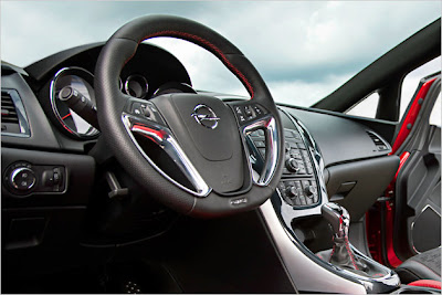 2011 Opel Astra GTC Paris interior design