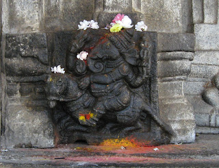 Ganesha riding the mouse