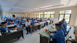 MAN 1 Rajagaluh, Majalengka, Menggelar In-House Training Implementasi Kurikulum Merdeka